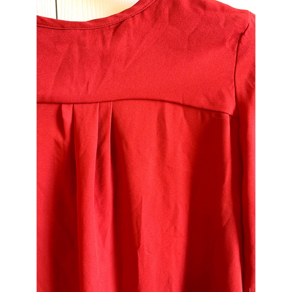 Red Blouse with Flowy, Cuffed Sleeves - Picture 4 of 4